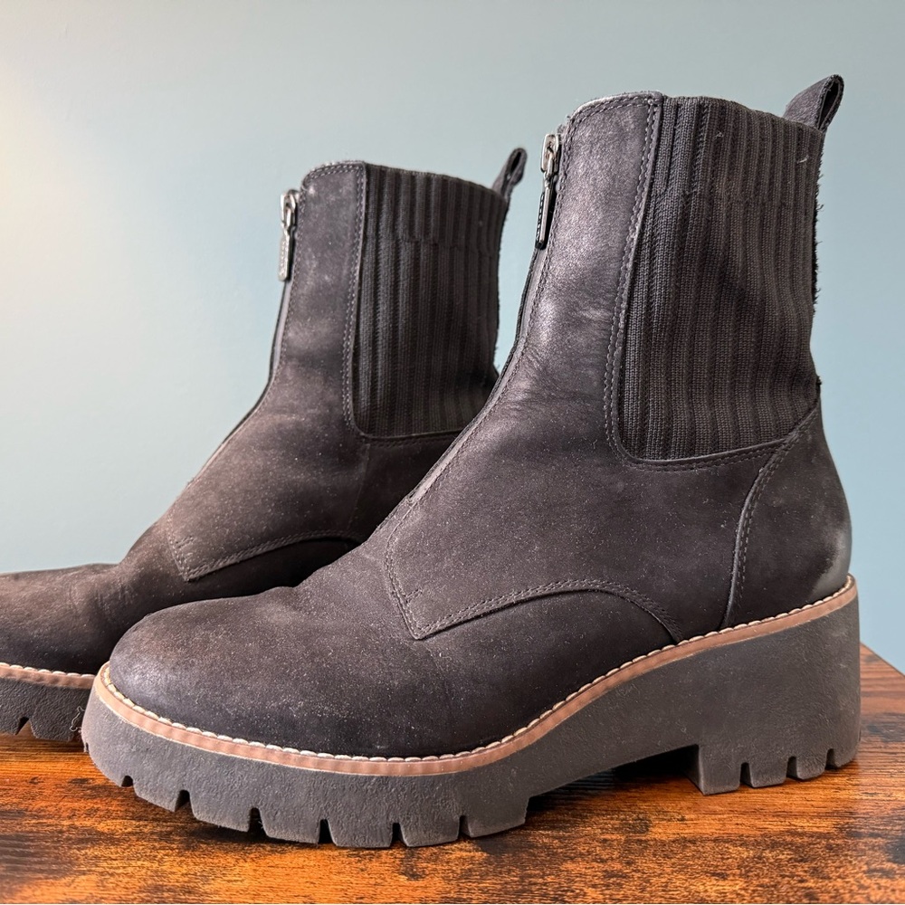Blondo Women's Demaria Waterproof Ankle Boot 9.5